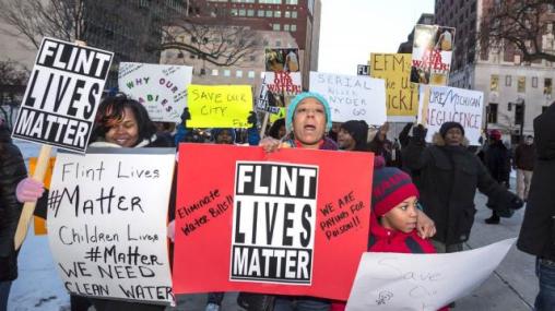 160120-protest-in_lansing-flint-water-crisis-yh-0631p_2d88d1eecd4854a4a31edee714ed0293.nbcnews-fp-1200-800